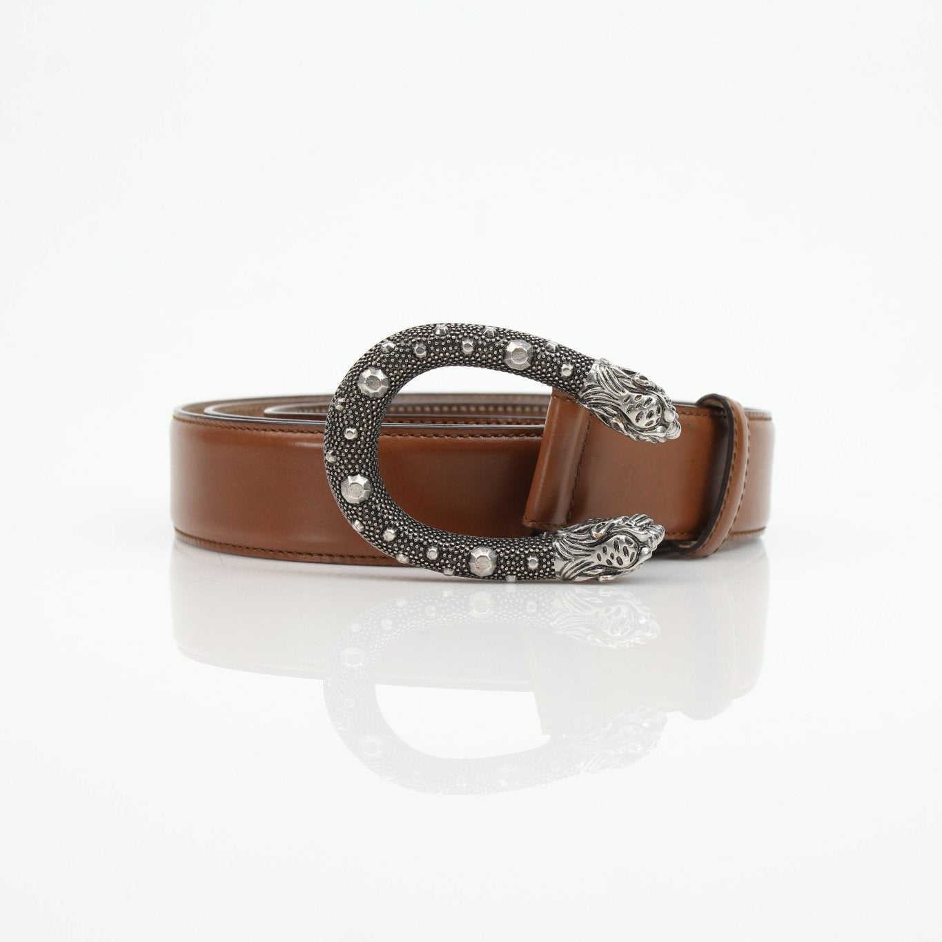 Brown Gucci Dionysus belt with gold-tone hardware, featuring signature GG logo and detailed leather strap, stylish accessories for men and women.