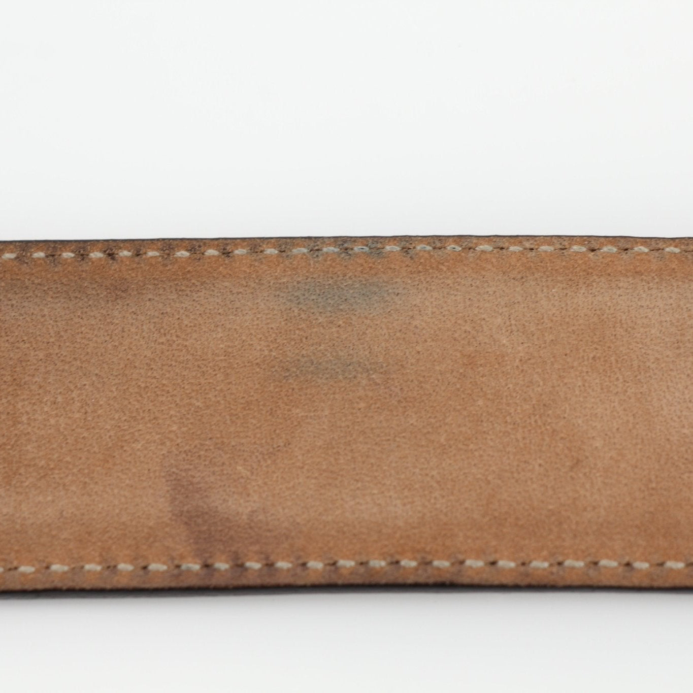 Gold & Beyond Gucci brown Dionysus belt with signature GG hardware and leather strap, stylish accessories for men and women.