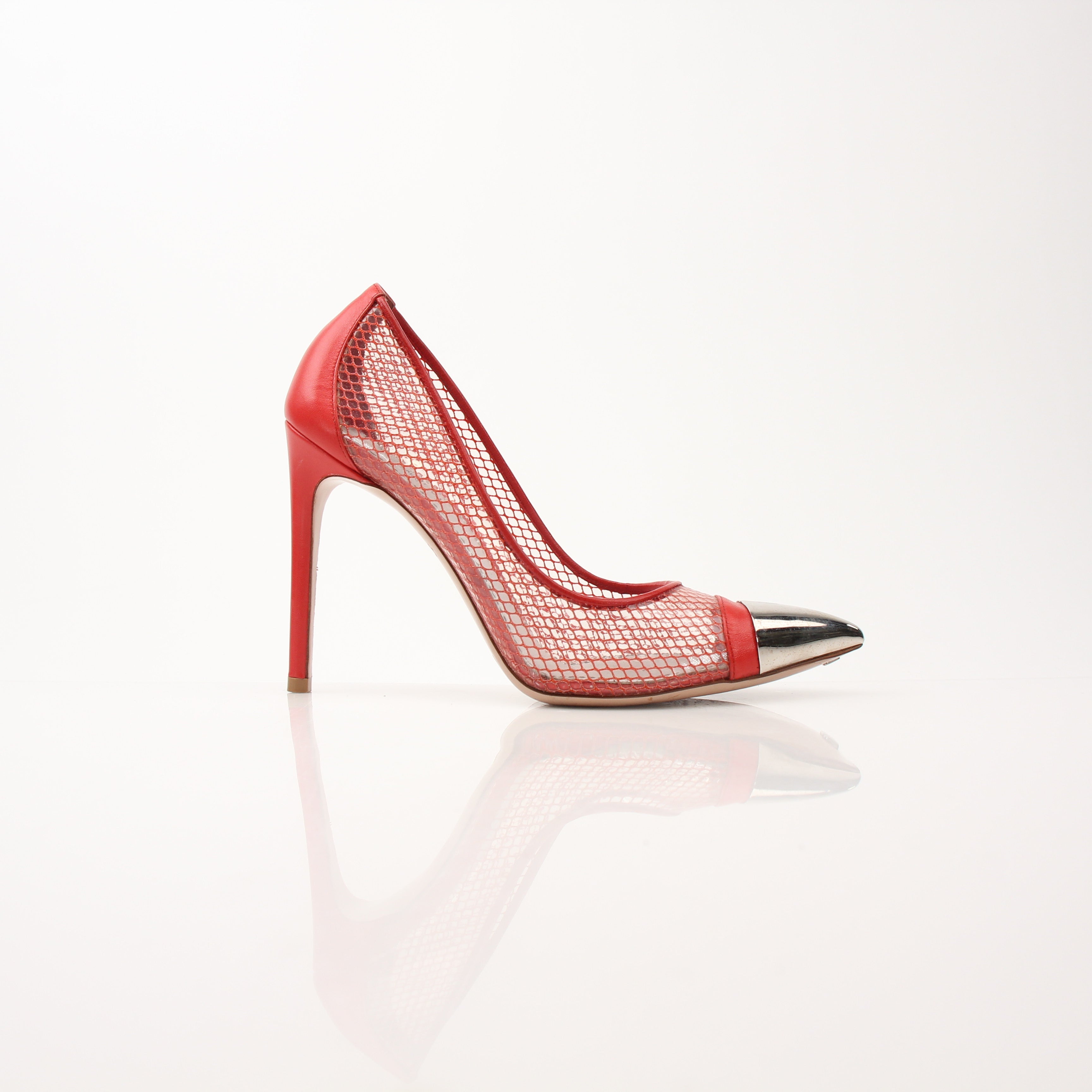 Gold & Beyond Louis Vuitton Women’s Urban Twist Pumps heels, stylish black designer shoes with sleek detailing.
