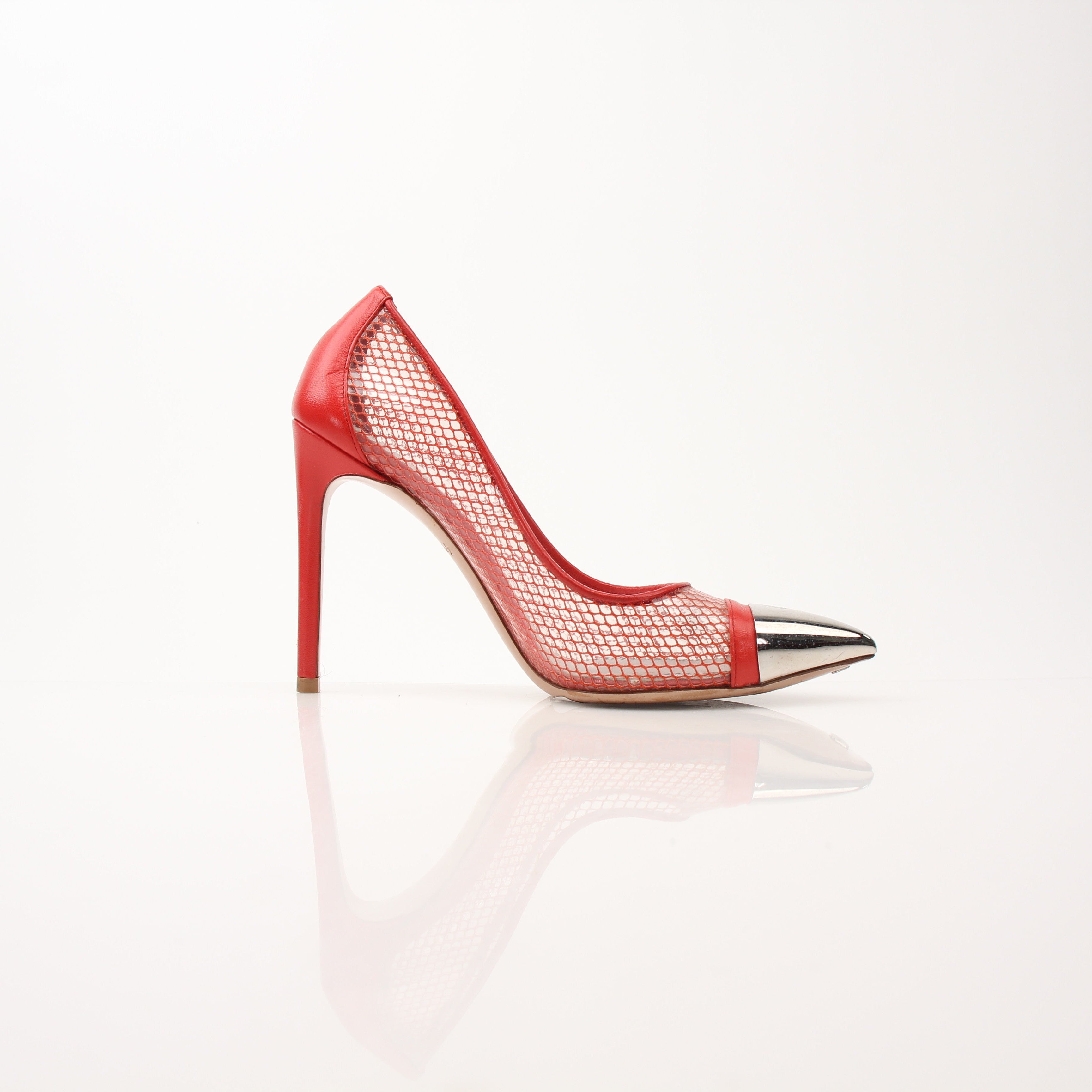 Louis Vuitton Women’s Urban Twist Pumps heels with gold accents, stylishly designed and crafted by Gold & Beyond.