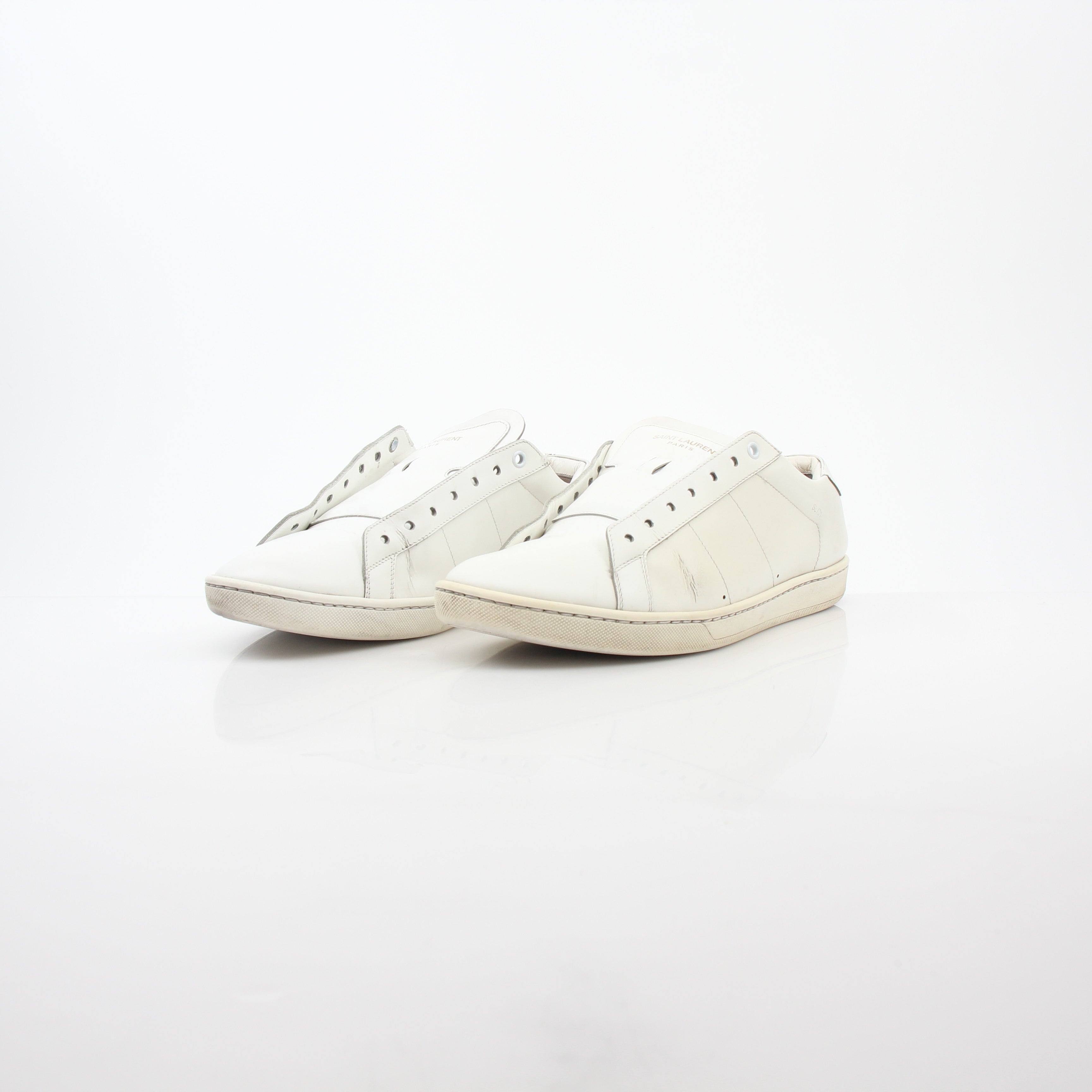 Gold & Beyond Saint Laurent White SL/06 Court Classic Sneakers, stylish white shoes with clean design and subtle branding.