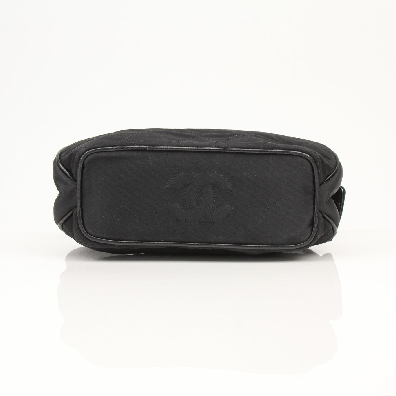 Chanel black classic shoulder handbag with gold chain strap and quilted leather design, stylish and elegant accessory.