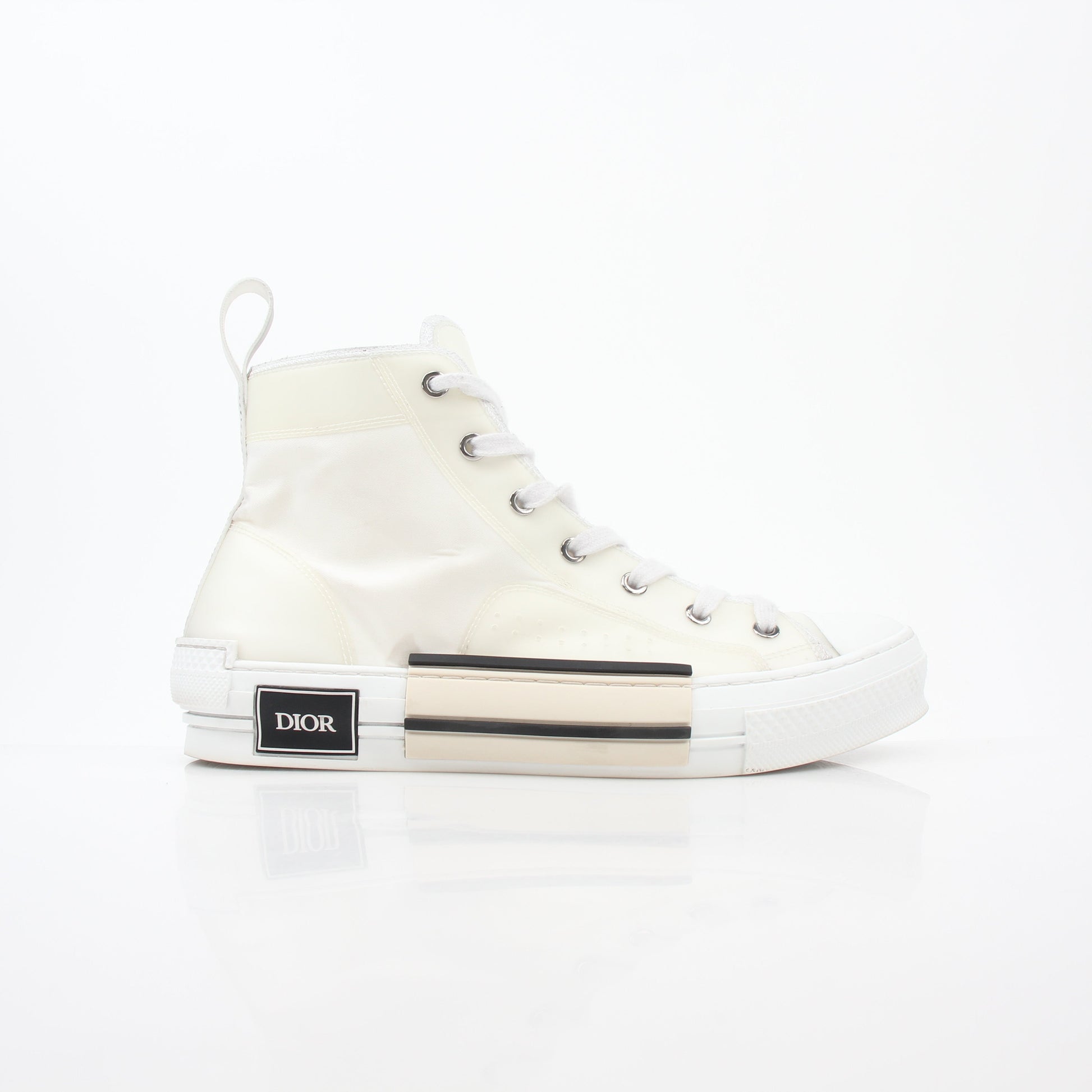 Christian Dior White B23 high-top sneakers with gold accents, stylish shoes featuring a sleek design and trendy Nike-style silhouette.