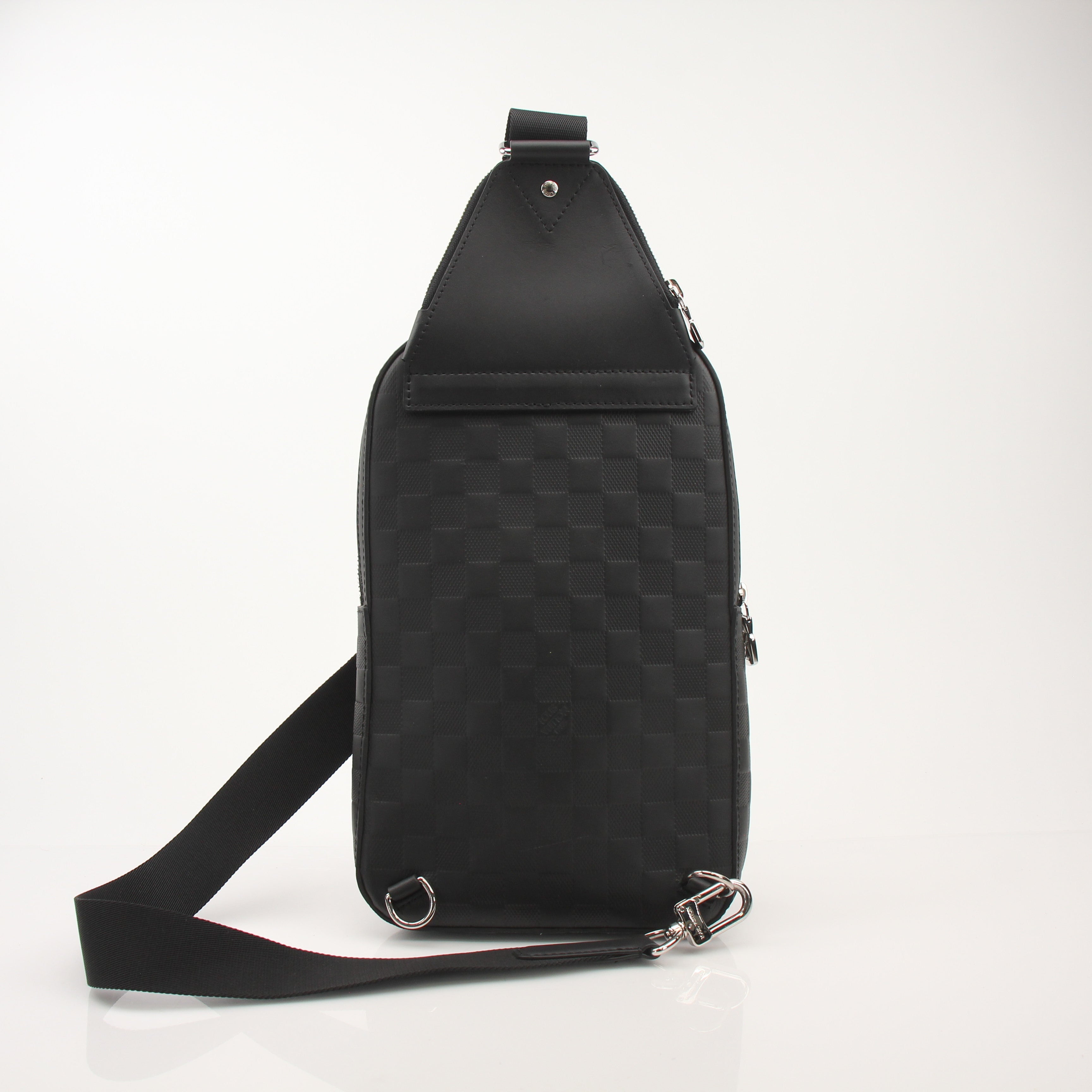 Louis Vuitton Avenue Slingbag NM