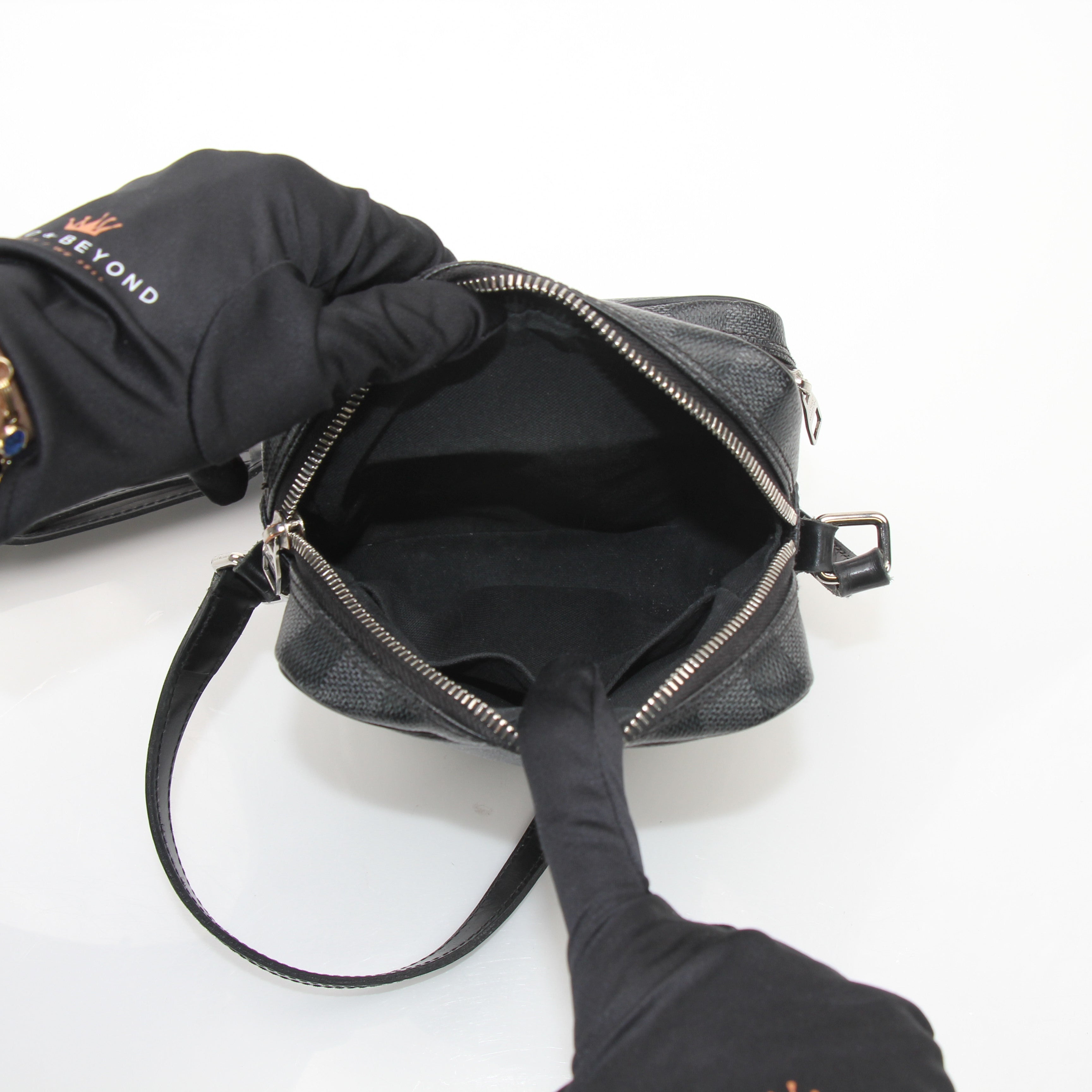 Louis Vuitton Damier Graphite Rem Messenger Bag
