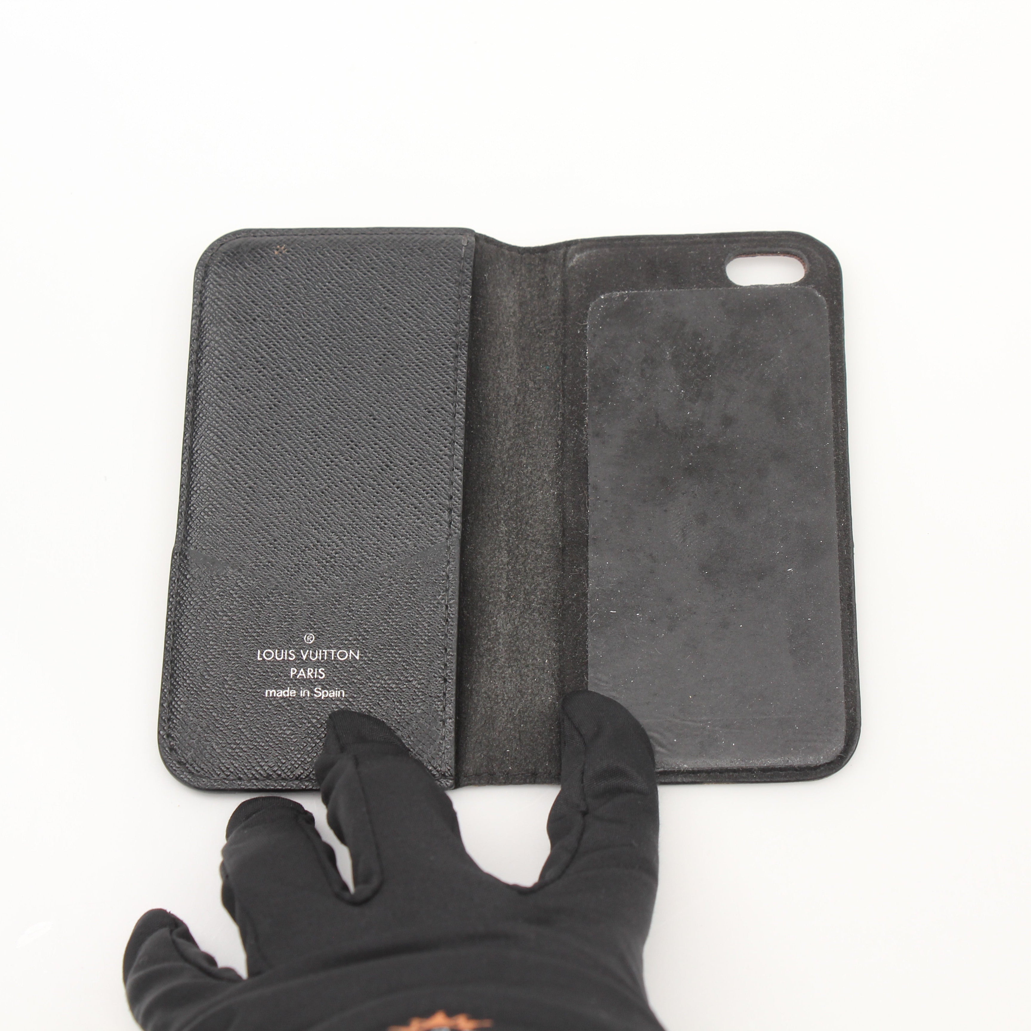 Louis Vuitton Damier Graphite iPhone 4 Folio Case