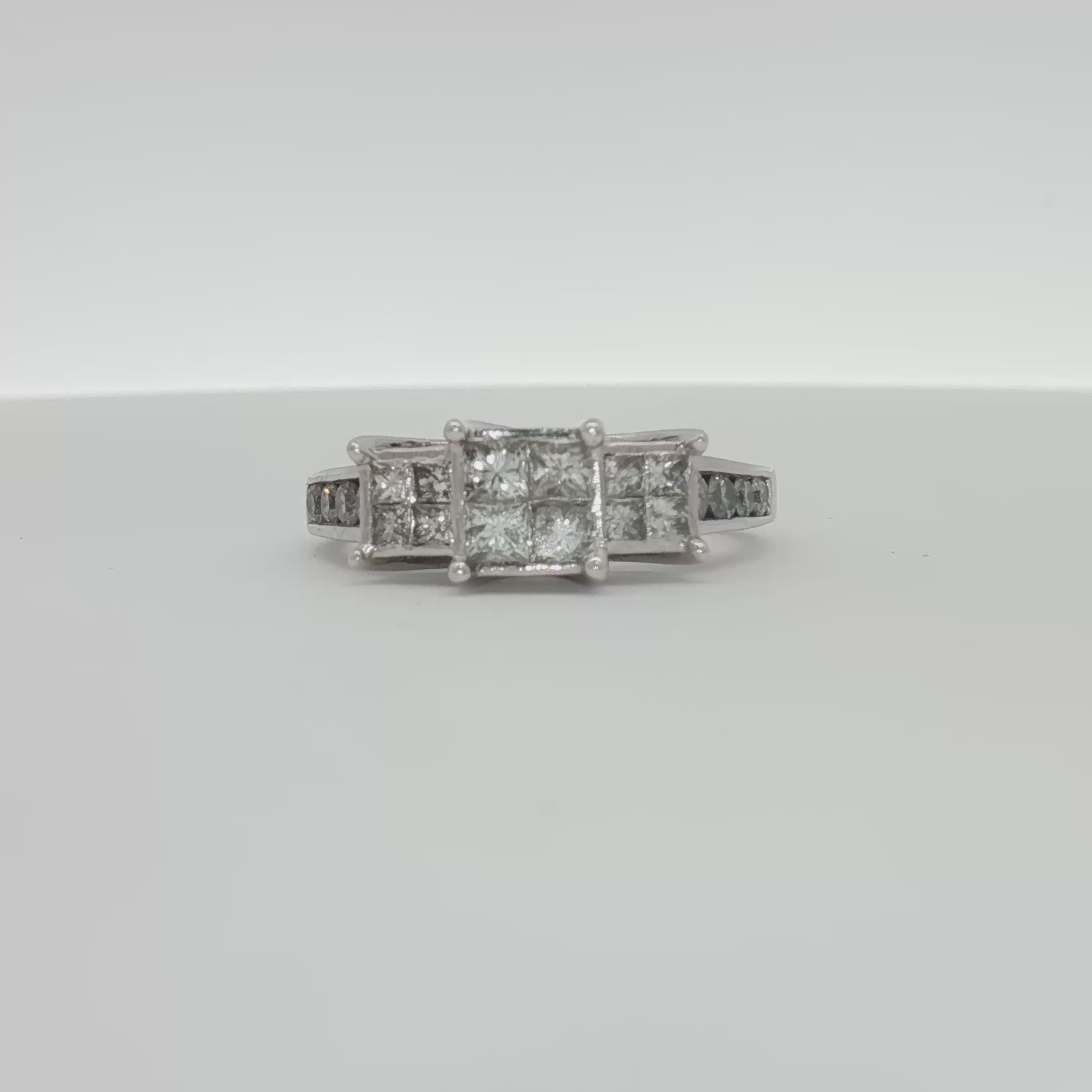 Load video: 14K White Gold Diamond Cluster Ring