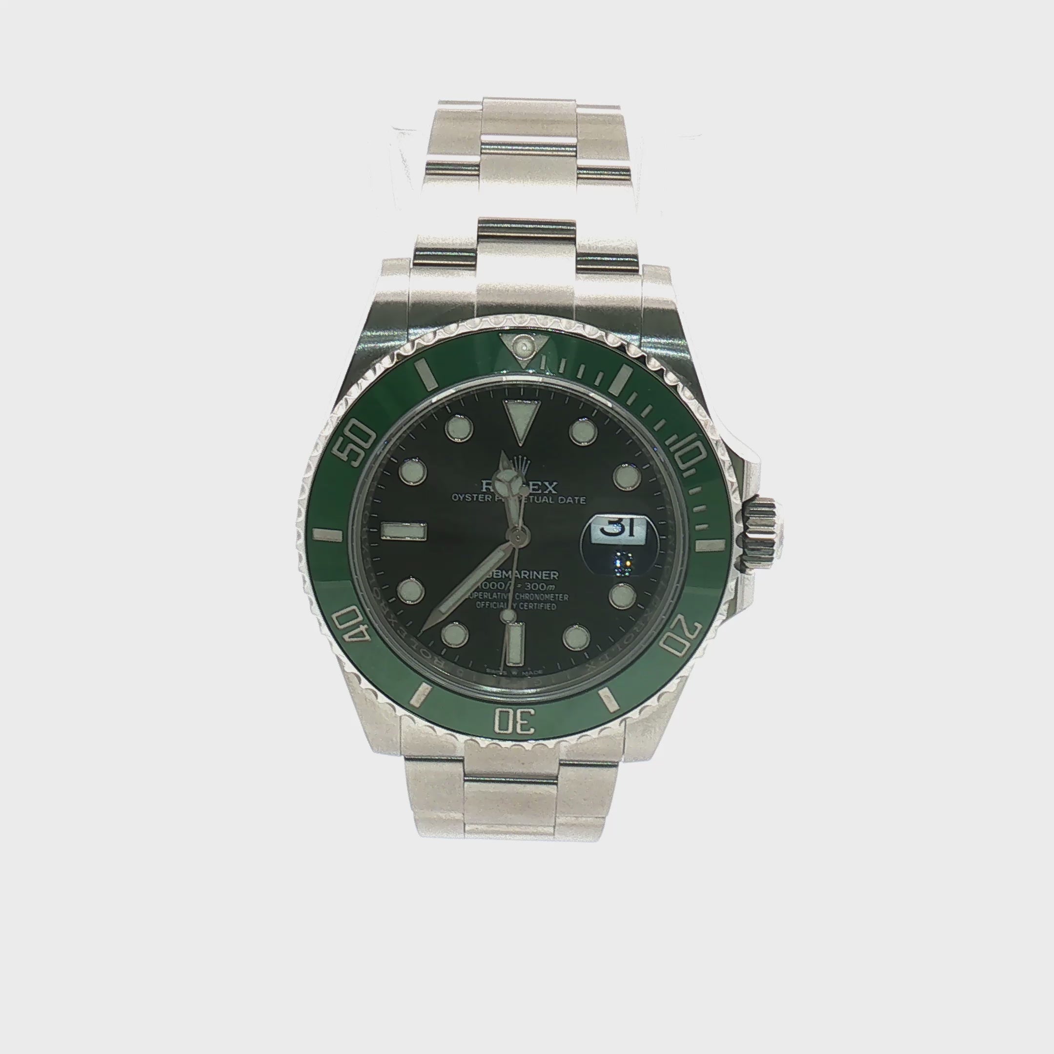 Load video: Rolex Submariner Date Green Bezel 41mm